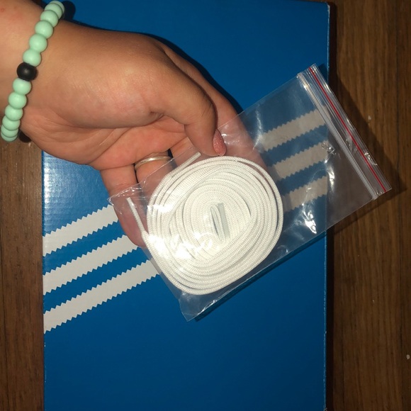 ⚫️⚪️Adidas gazelle ⚫️⚪️ - Picture 7 of 7